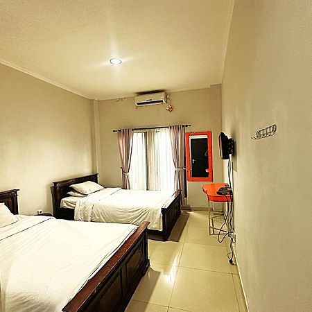 Hotel Warta Dua Denpasar Exteriör bild