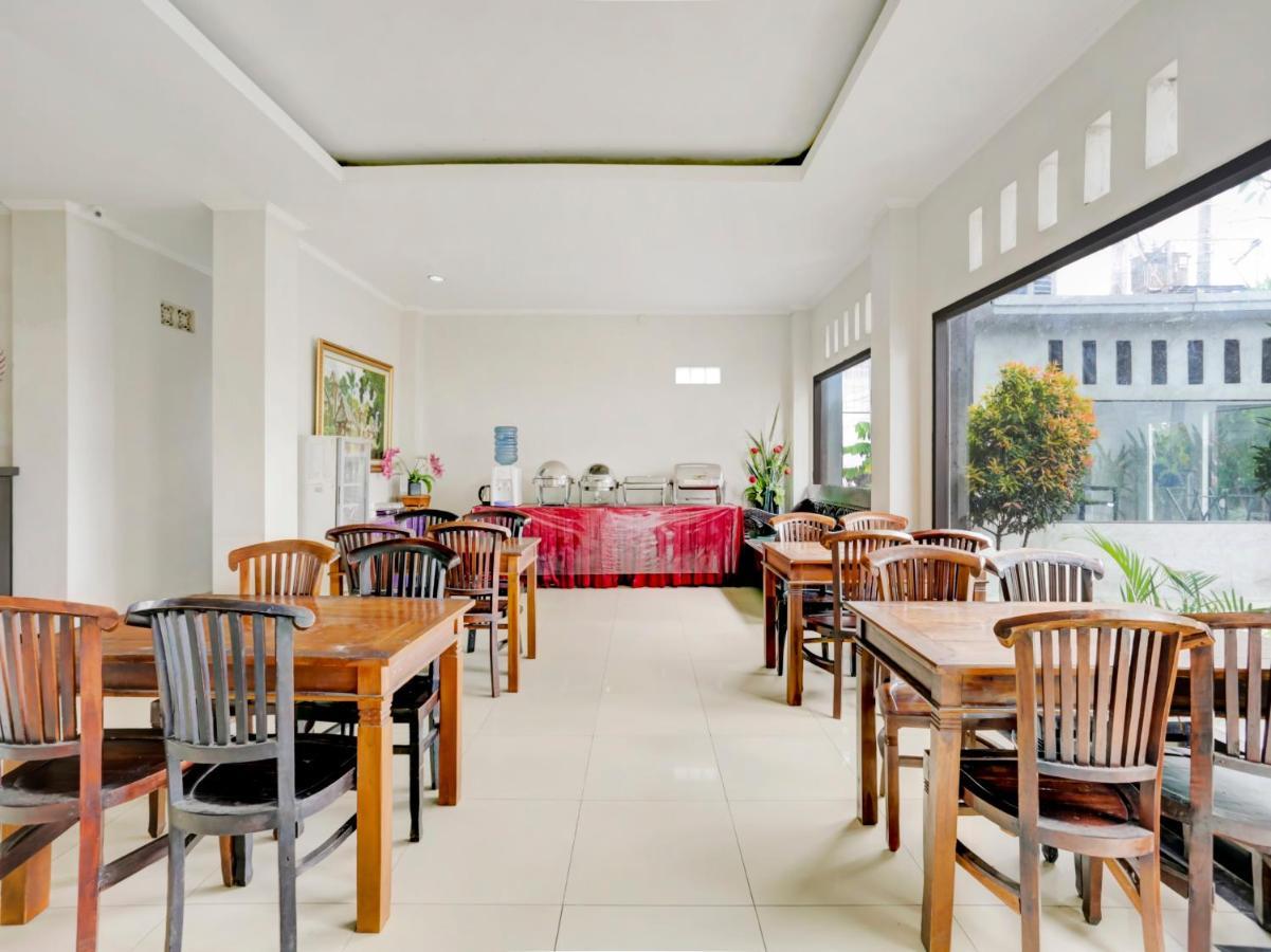 Hotel Warta Dua Denpasar Exteriör bild