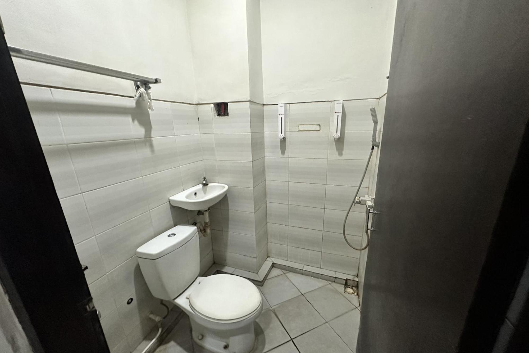 Hotel Warta Dua Denpasar Exteriör bild