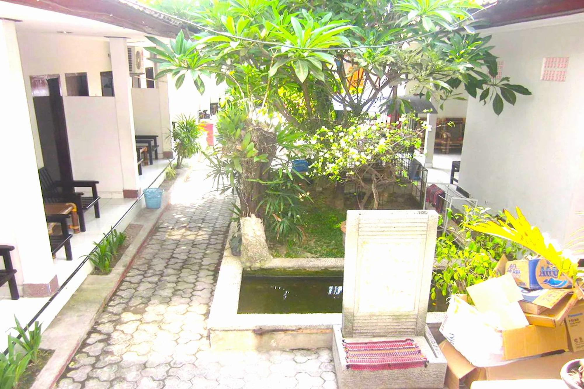 Hotel Warta Dua Denpasar Exteriör bild