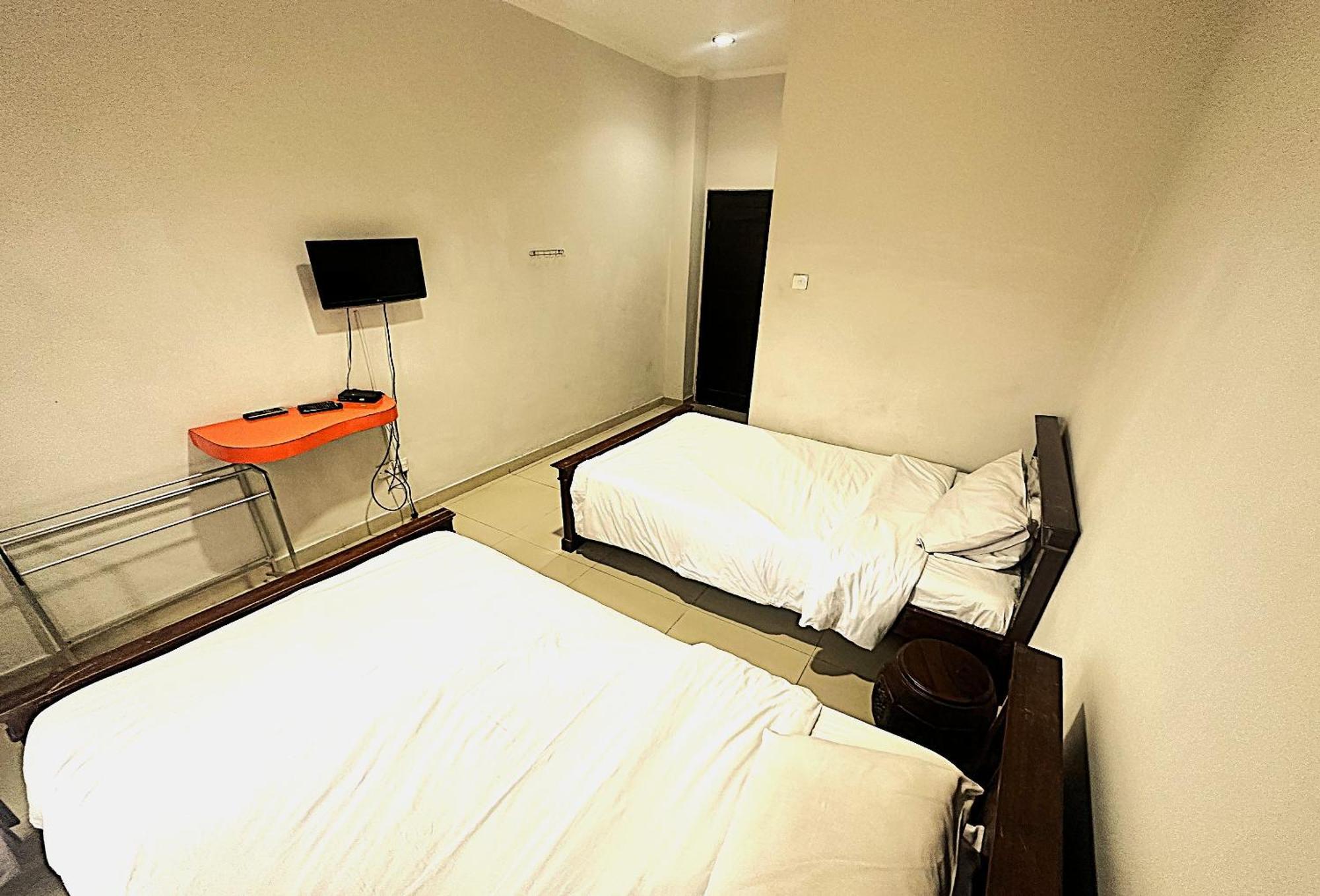 Hotel Warta Dua Denpasar Exteriör bild