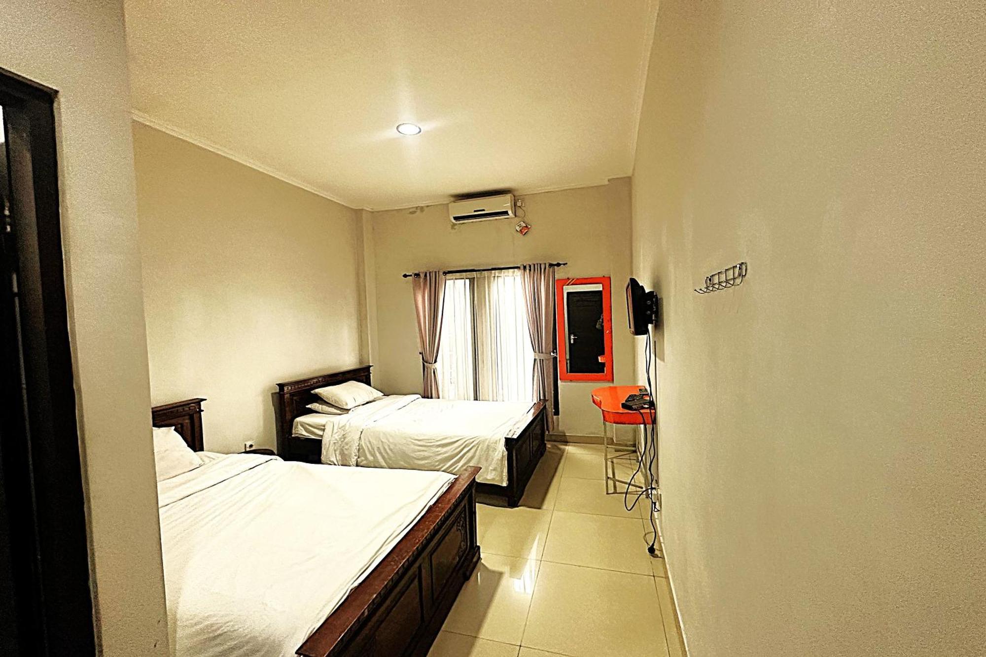 Hotel Warta Dua Denpasar Exteriör bild